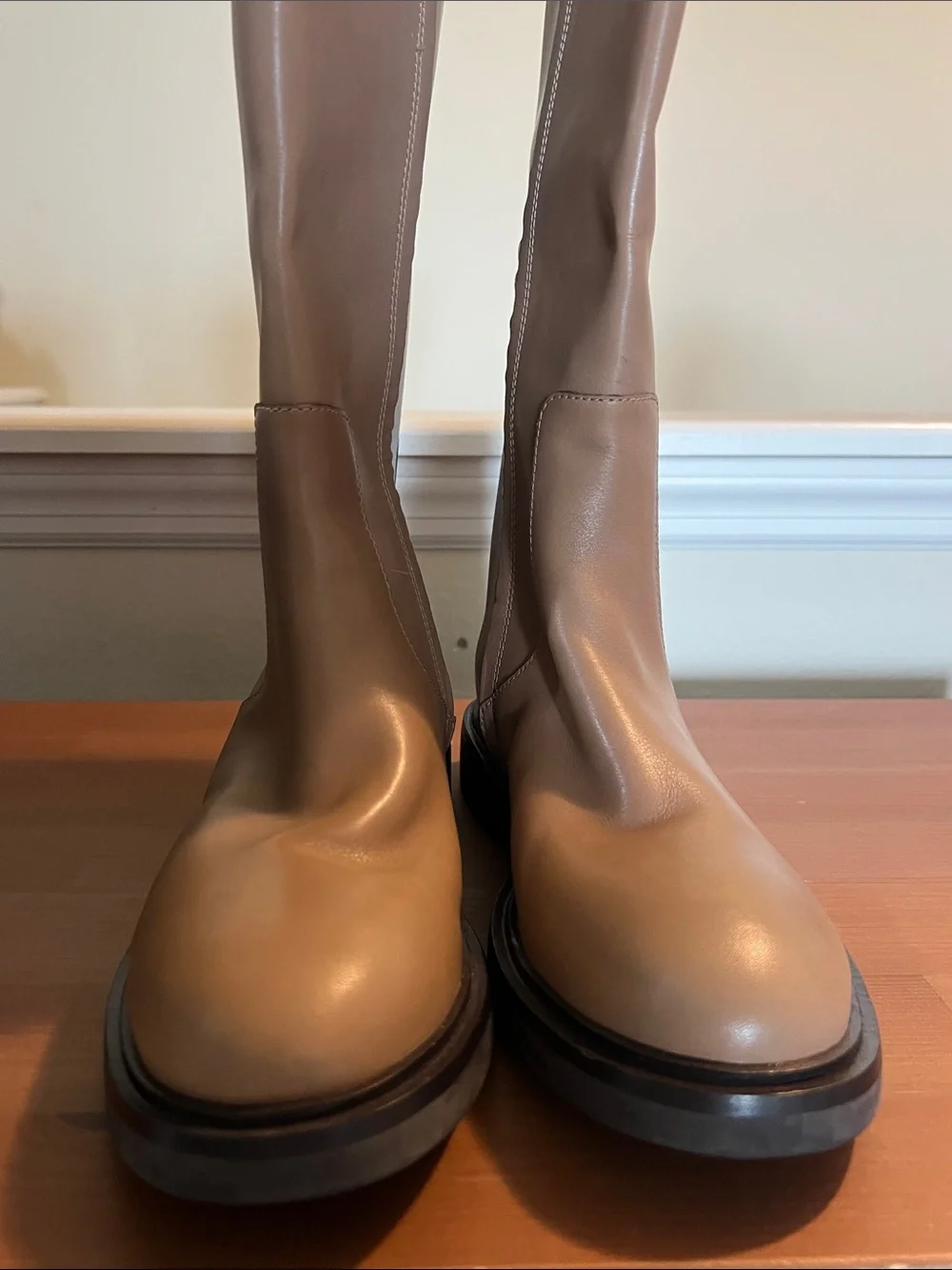 Tory Burch streamlined over